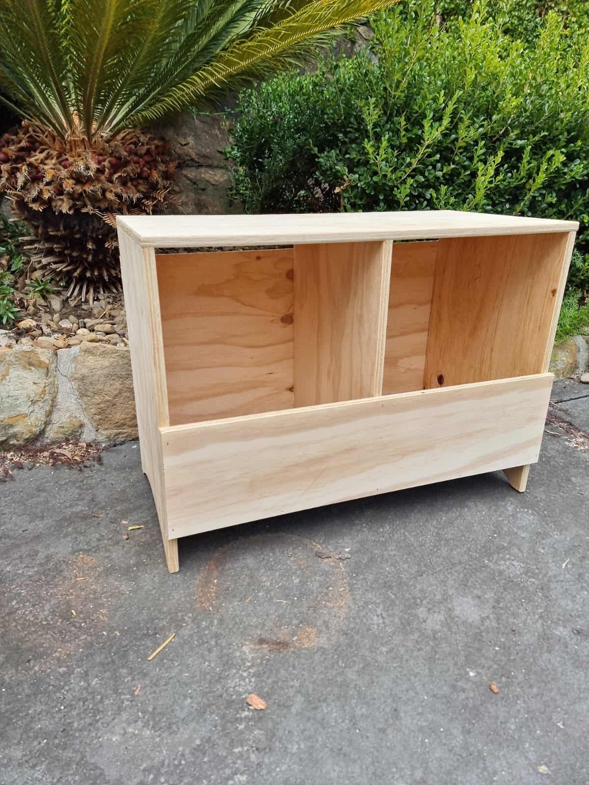 Brahma chicken nest box large