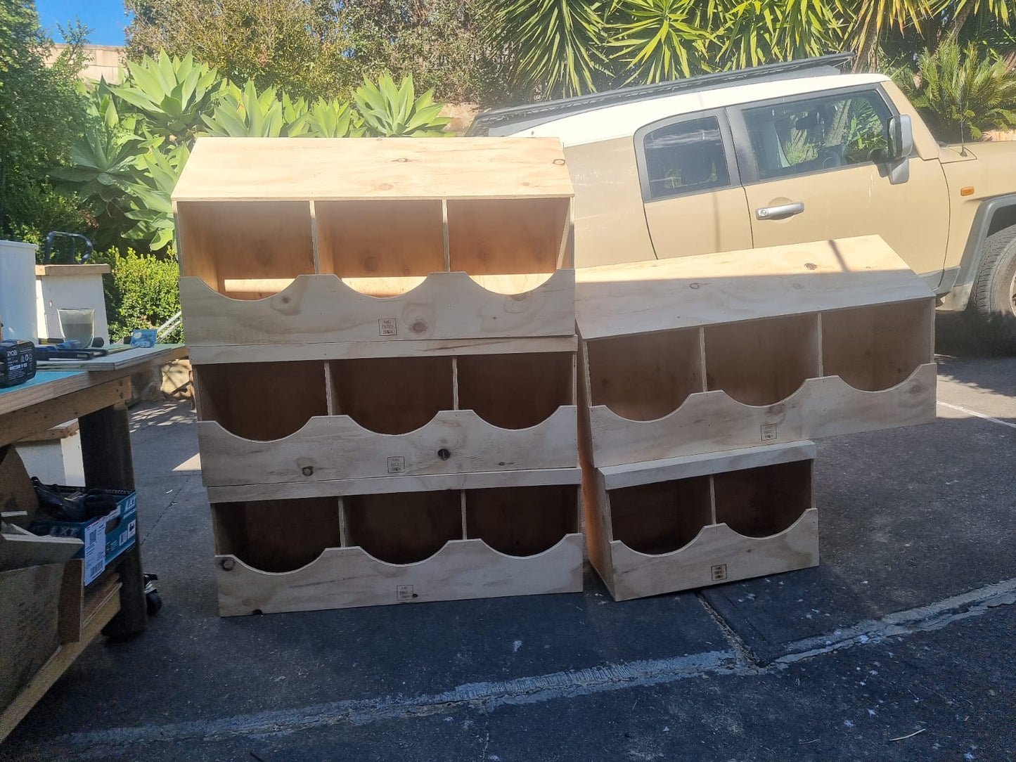 Brahma chicken nest box large