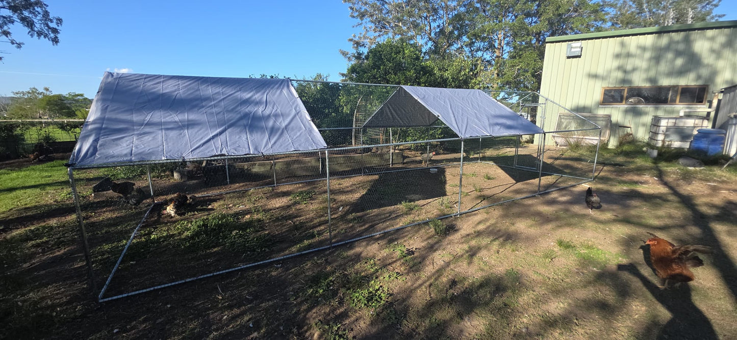 Chicken coop 8 x 3 x 1.95m