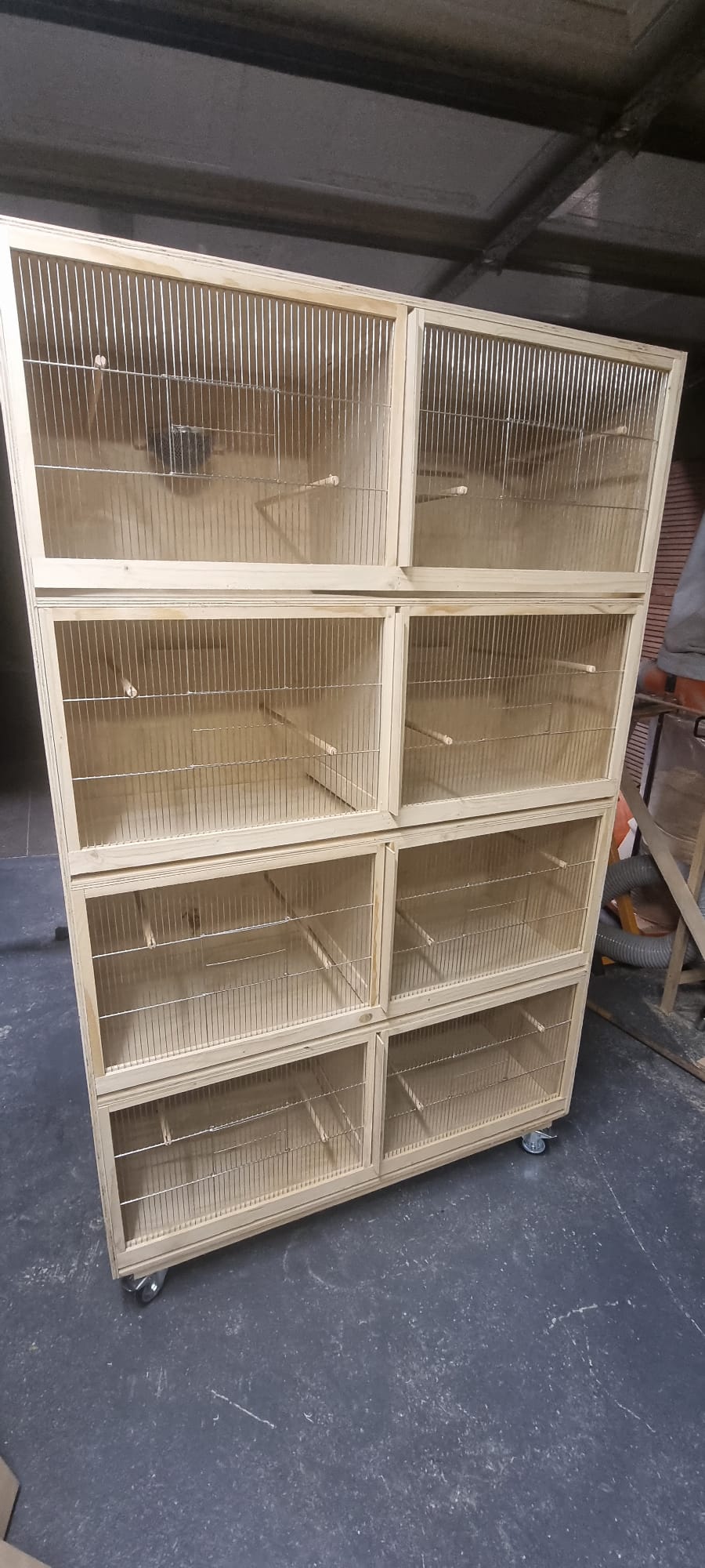 Canary breeding cabinet 4 x double cage