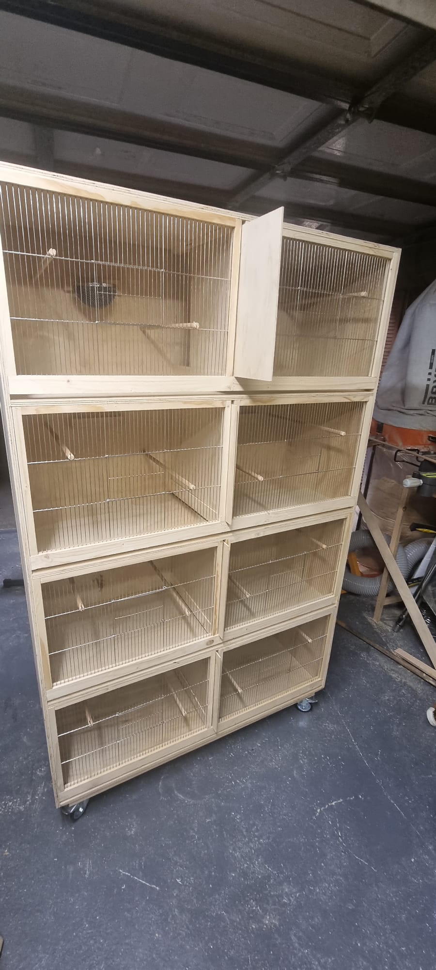 Canary breeding cabinet 4 x double cage