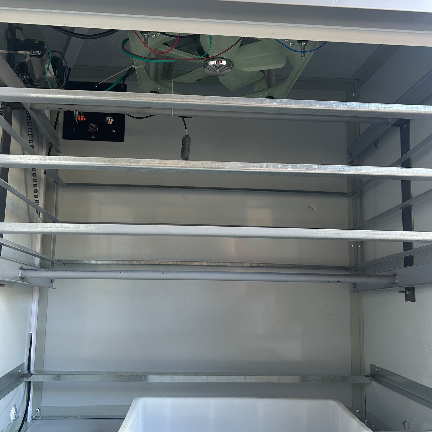 Insulated Cabinet Incubator