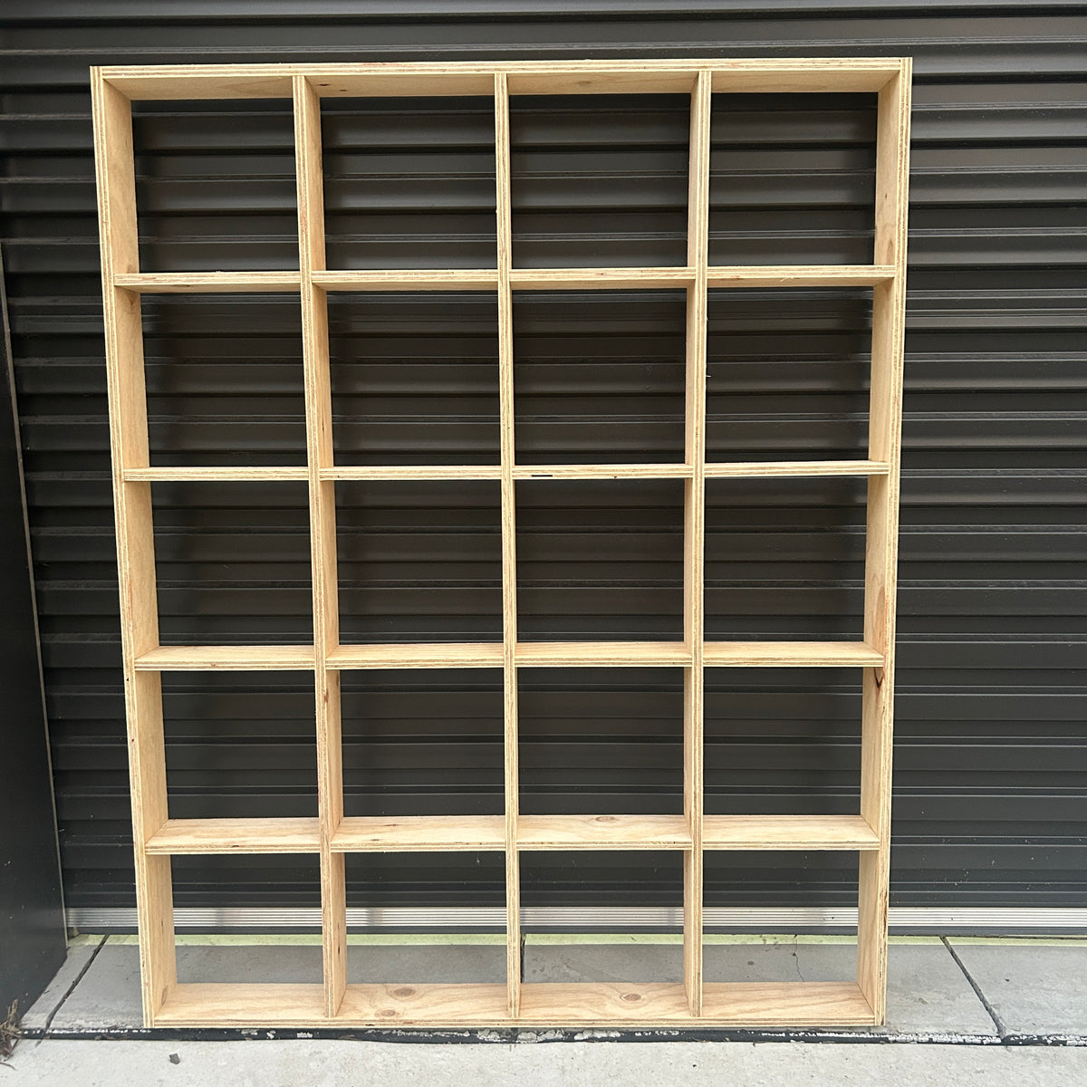Pigeon box perch budget – MrBirdBox