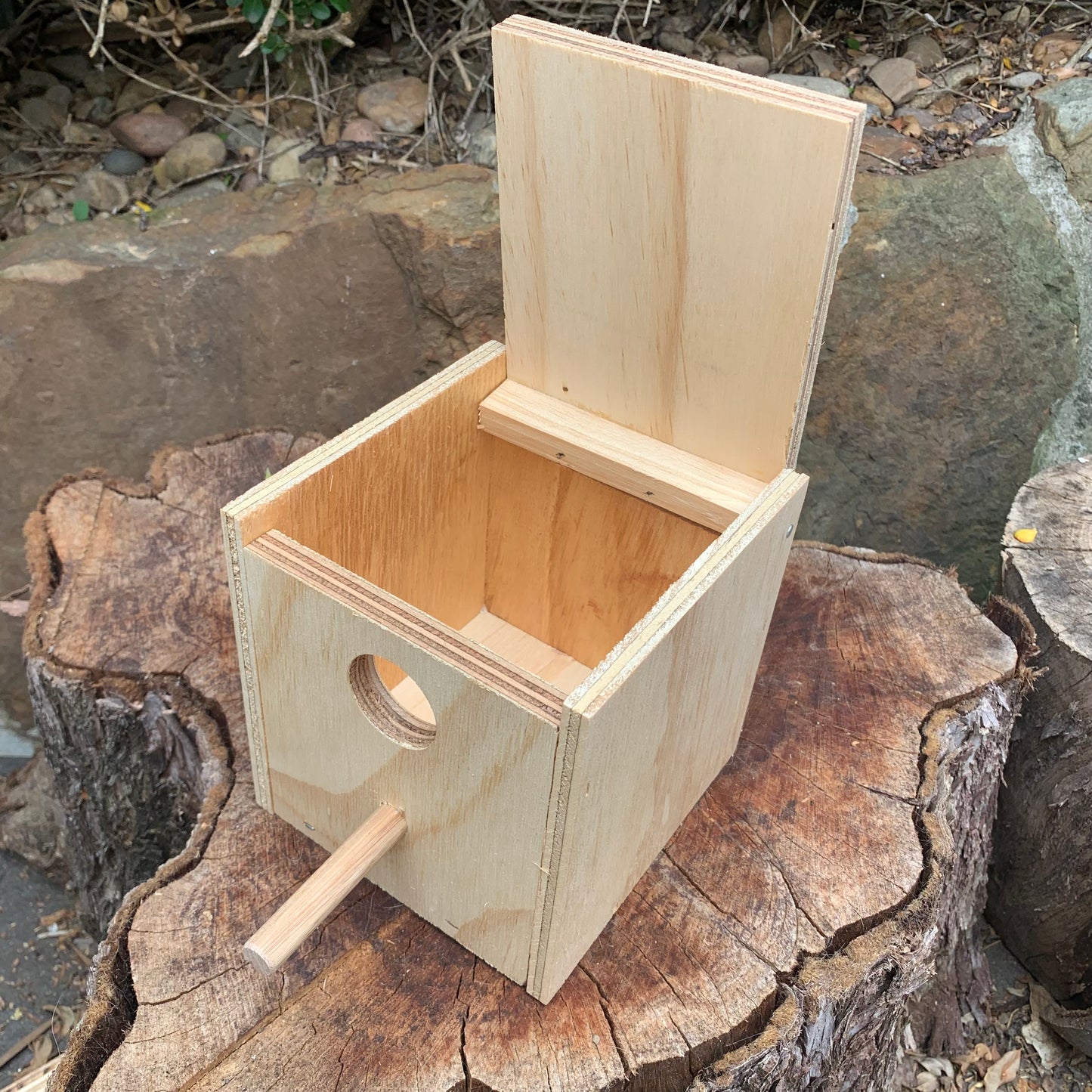 Finch nest box