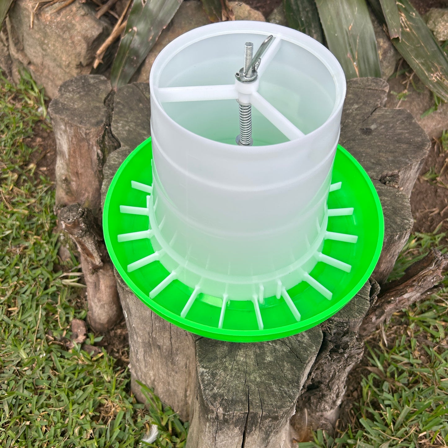 Poultry Feeder Green With Legs