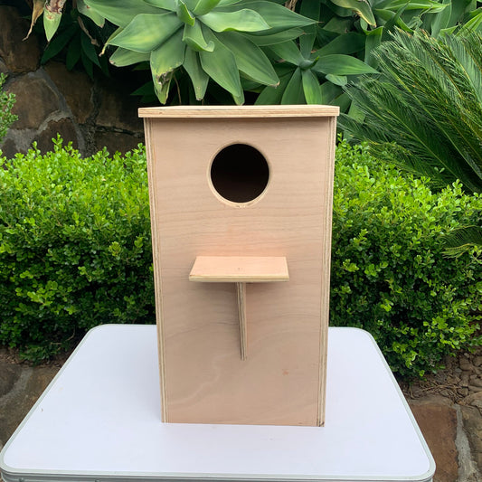 Parrot nest box XL - premium all weather use