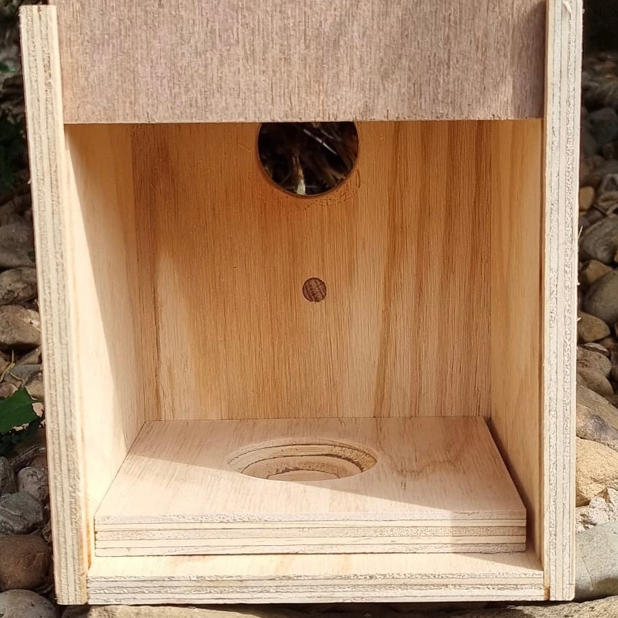 Parrotlet nest box small - cage mount