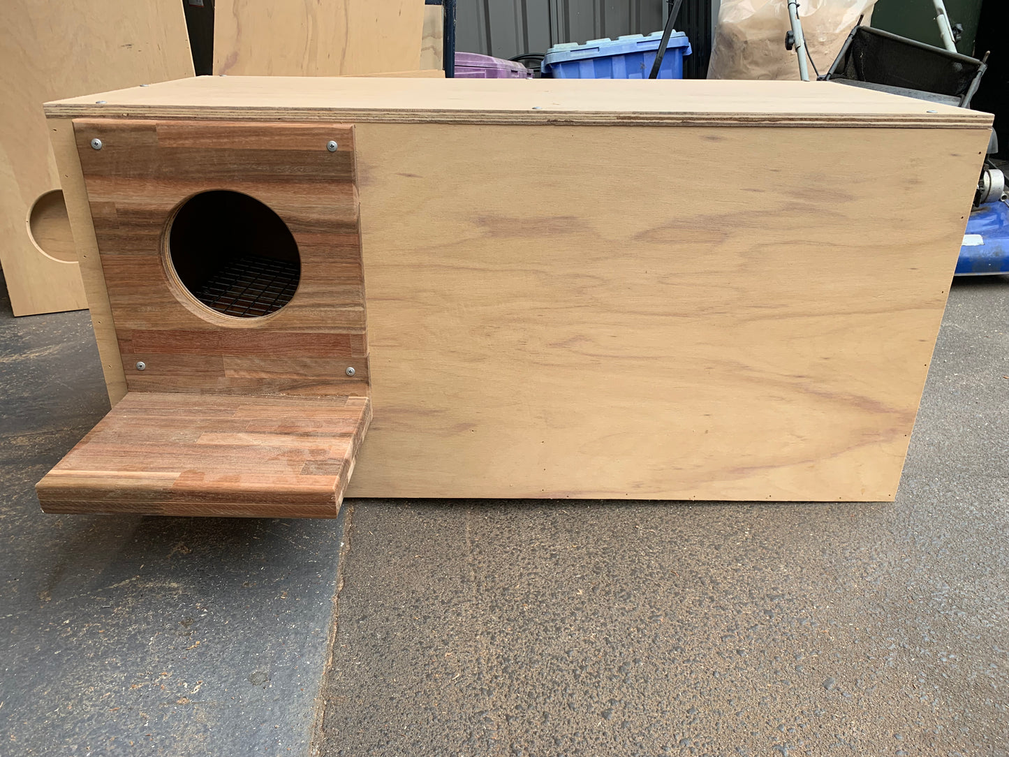Stunning Large Nest Box For Macaw Perches And Swing image